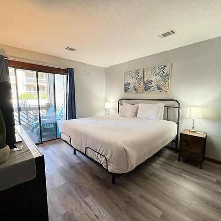 Spacious Modern Condo - 1St Floor - One Block To The Beach Myrtle Beach Esterno foto