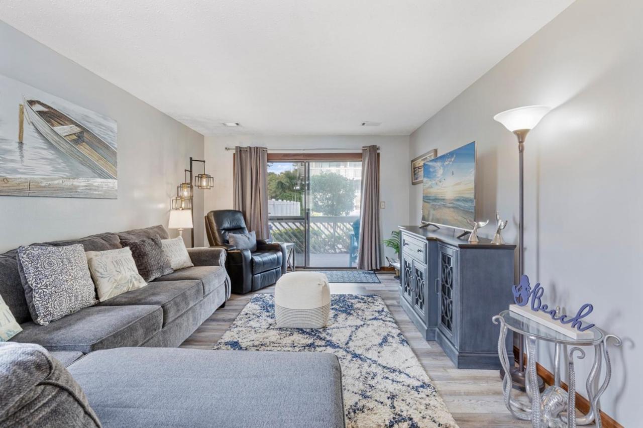 Spacious Modern Condo - 1St Floor - One Block To The Beach Myrtle Beach Esterno foto