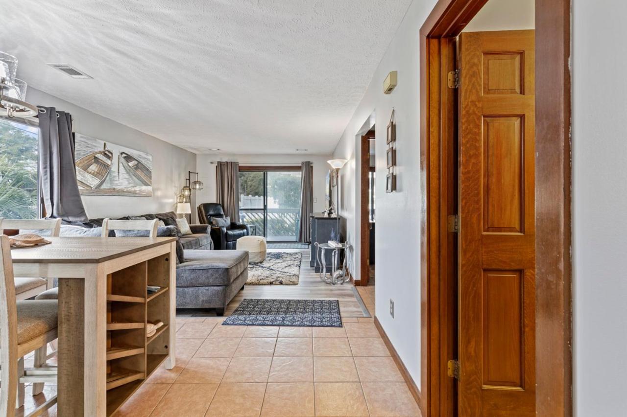 Spacious Modern Condo - 1St Floor - One Block To The Beach Myrtle Beach Esterno foto