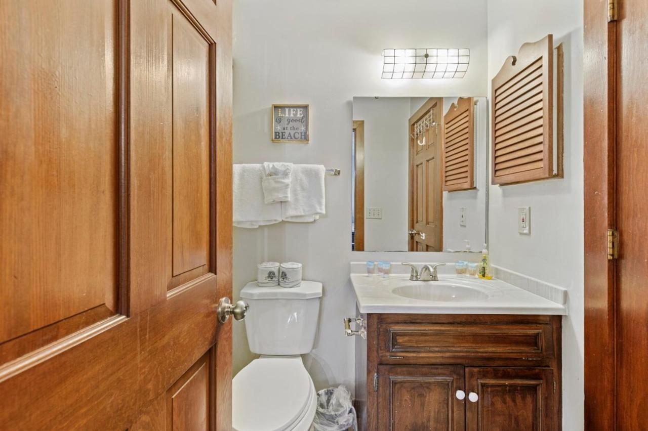 Spacious Modern Condo - 1St Floor - One Block To The Beach Myrtle Beach Esterno foto